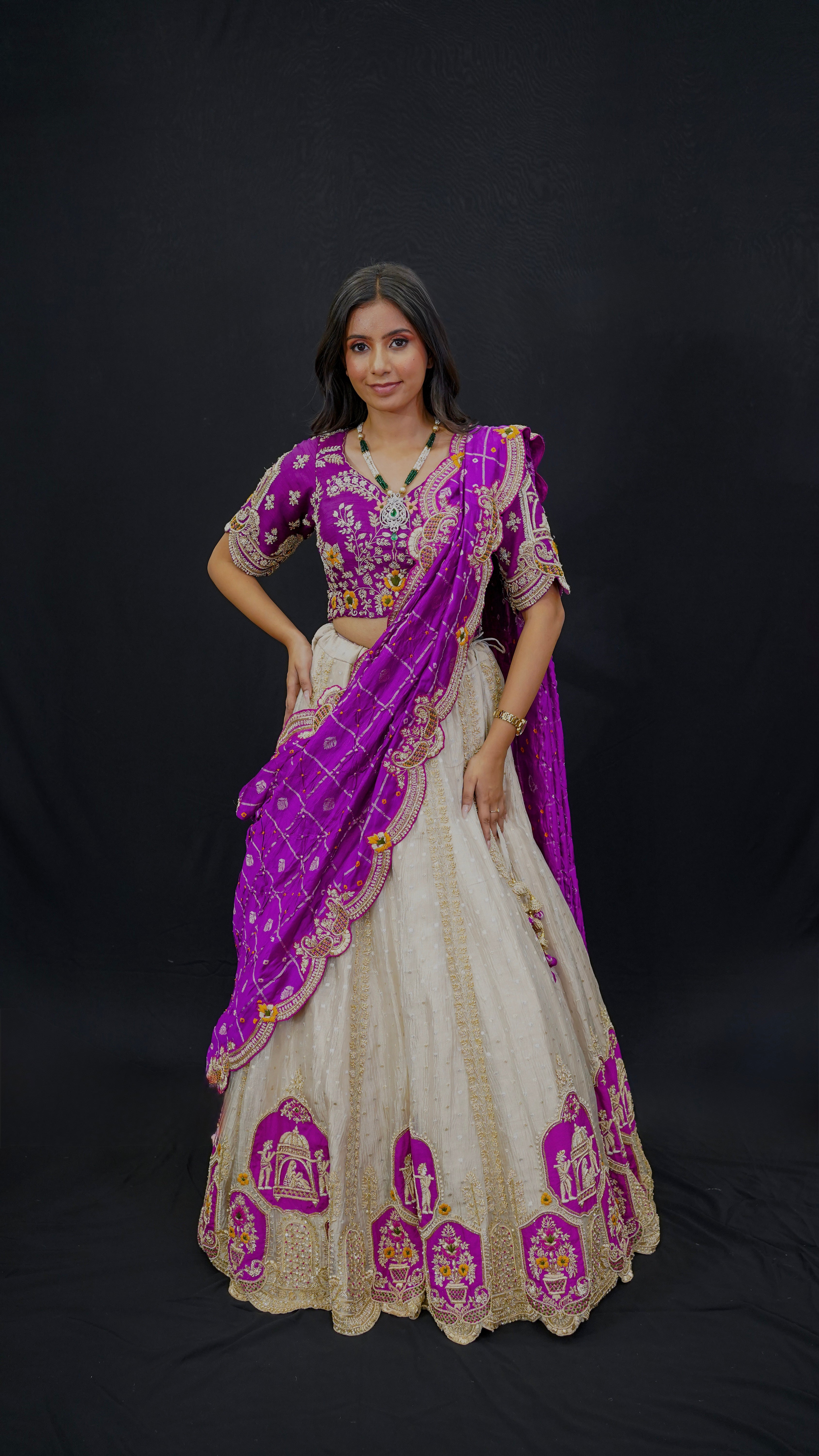 Rajsi Baaraat – Heritage Doli Motif Zardosi Lehenga Set