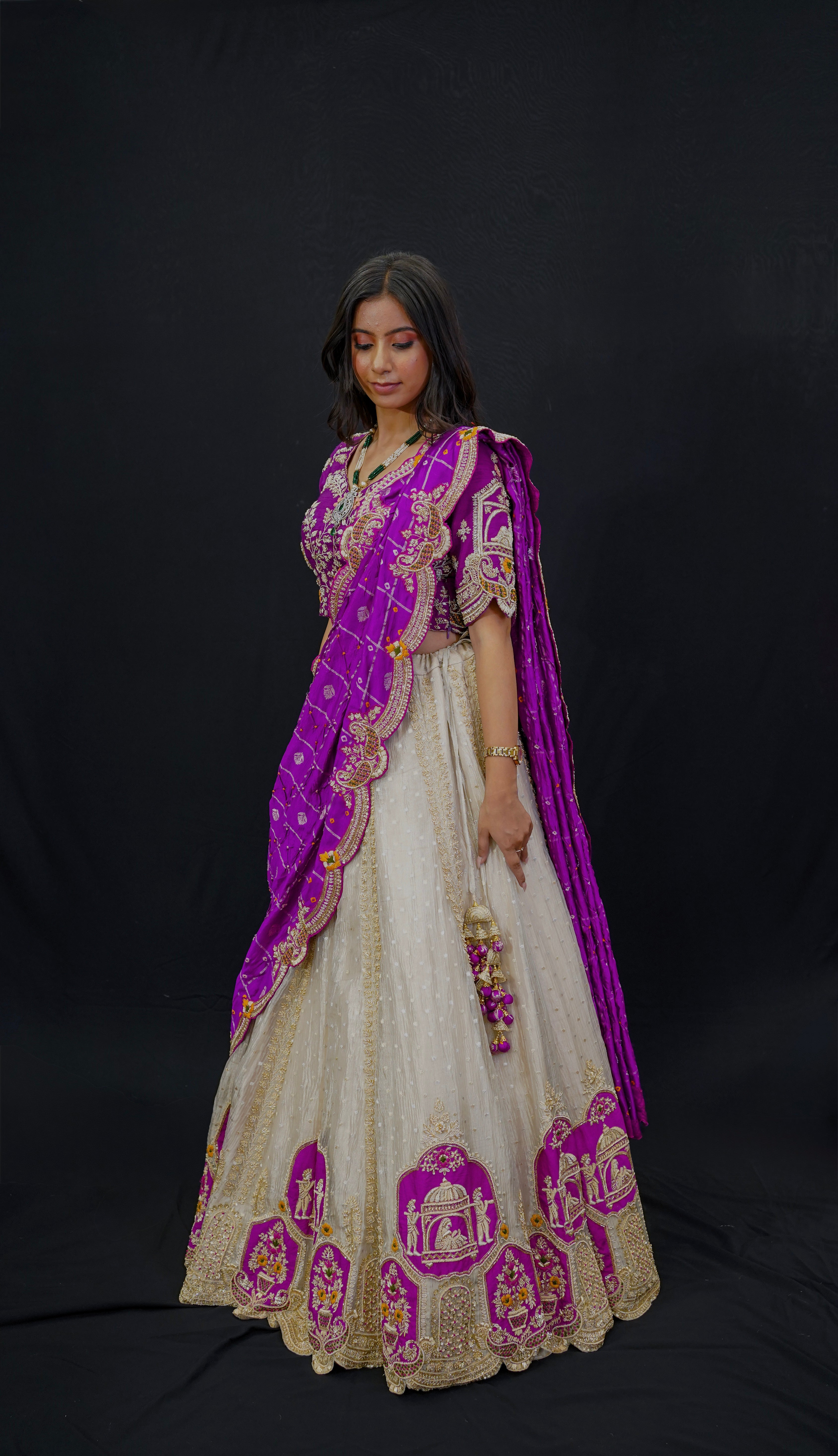 Rajsi Baaraat – Heritage Doli Motif Zardosi Lehenga Set