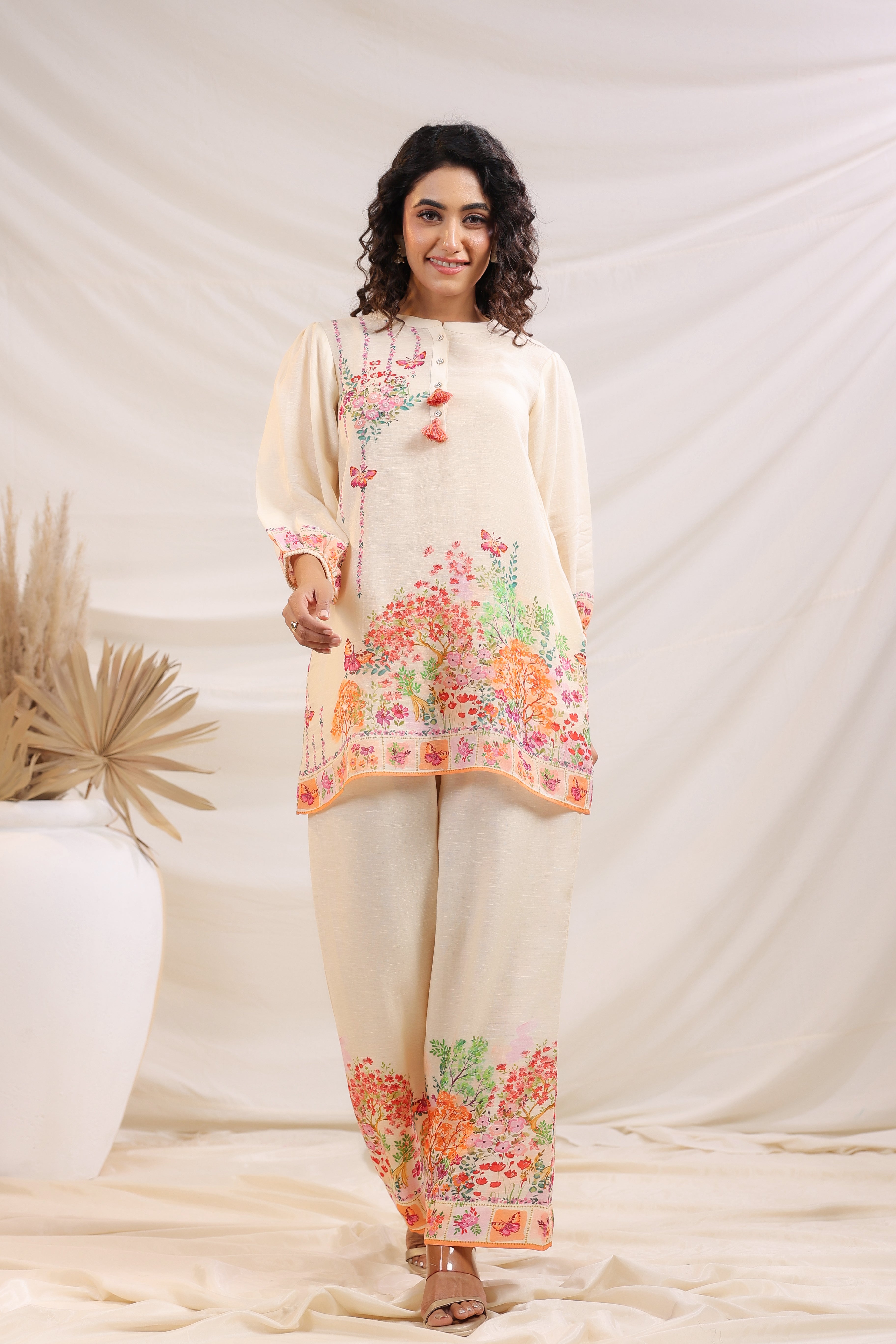 Ivory Garden theme Printed Crepe Silk Kurta Pants Set
