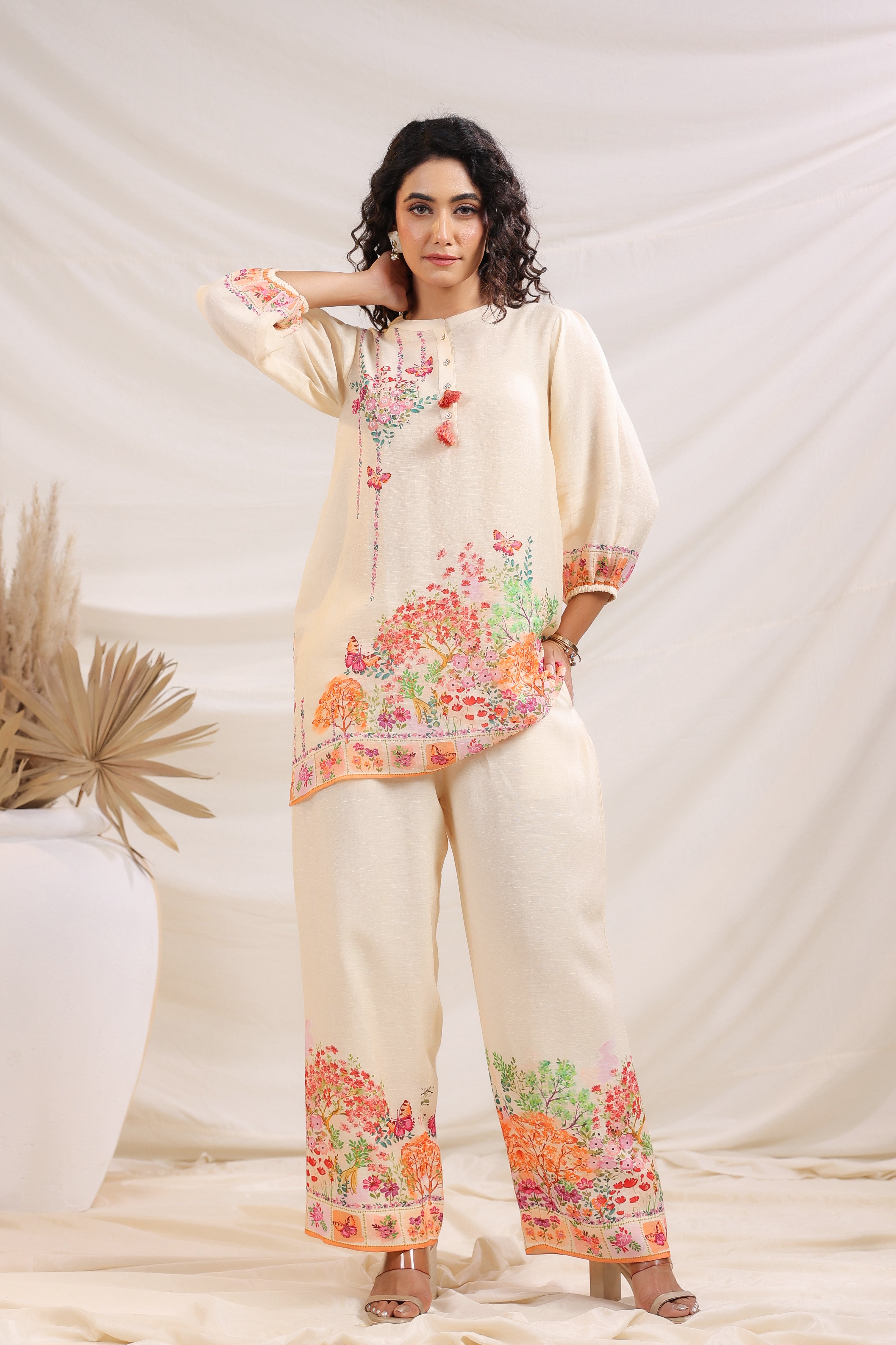 Ivory Garden theme Printed Crepe Silk Kurta Pants Set